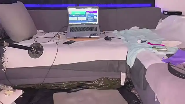 Nebenangeil online show from January 31, 2025, 2:04 am