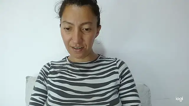 kaybabyhot online show from November 29, 2025, 5:27 pm