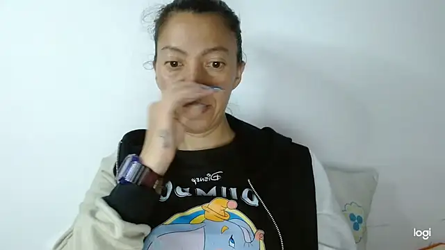 kaybabyhot online show from December 17, 2025, 9:32 pm