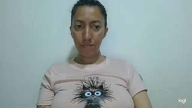Snapshot of kaybabyhot chatting on August 3, 2026, 2:11 pm kaybabyhot online show from August 3, 2026, 2:11 pm