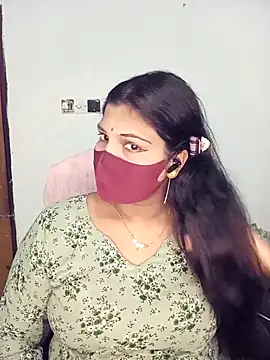 Hot-Angel  online show from November 4, 2025, 3:00 pm