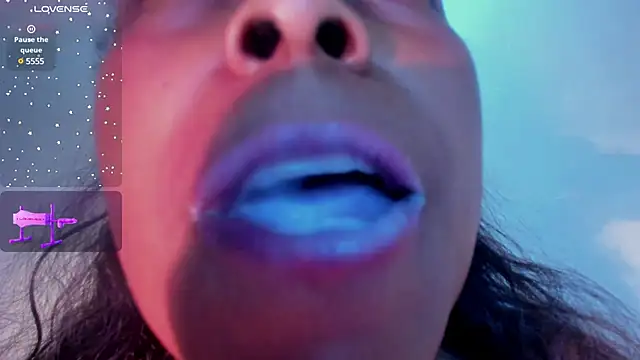 KamariaFyre online show from January 14, 2025, 10:48 am