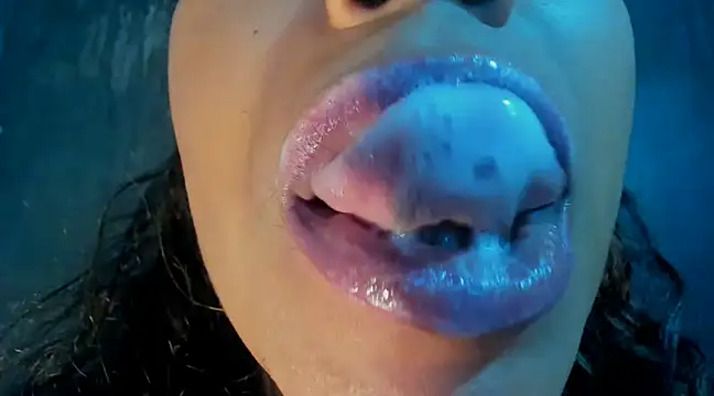 KamariaFyre online show from January 21, 2025, 9:46 am