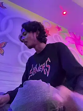 Onlyjishan online show from January 8, 2025, 4:22 pm