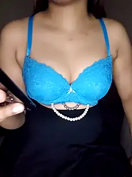 Olivia3 online show from January 31, 2025, 5:42 pm