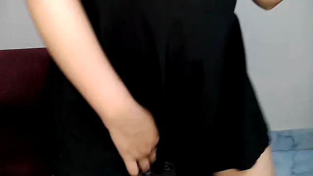 Snapshot of Olivia3 chatting on September 16, 2025, 7:37 pm Olivia3 online show from September 16, 2025, 7:37 pm