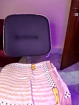 Snapshot of Olivia3 chatting on September 18, 2025, 8:55 pm Olivia3 online show from September 18, 2025, 8:55 pm