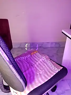 Snapshot of Olivia3 chatting on September 20, 2025, 6:42 pm Olivia3 online show from September 20, 2025, 6:42 pm