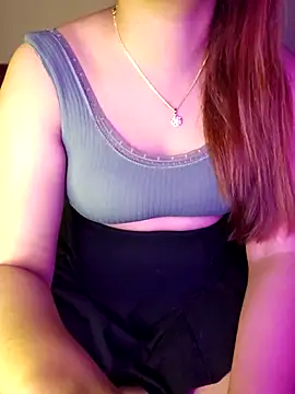 Snapshot of Olivia3 chatting on October 15, 2025, 7:25 pm Olivia3 online show from October 15, 2025, 7:25 pm