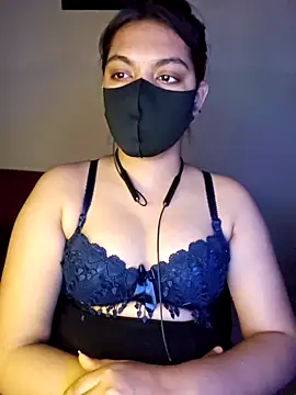 Snapshot of Olivia3 chatting on October 29, 2025, 12:13 am Olivia3 online show from October 29, 2025, 12:13 am