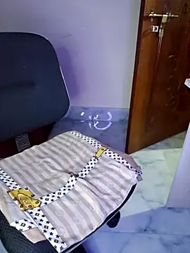 Olivia3 online show from October 31, 2025, 7:48 pm