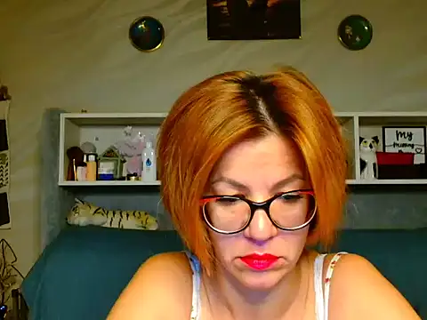 Snapshot of Natali3855 chatting on October 20, 2025, 3:40 am Natali3855 online show from October 20, 2025, 3:40 am