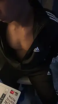 nick  yy online show from January 10, 2026, 8:21 pm