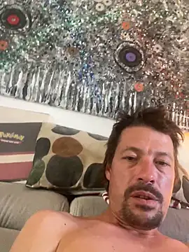 Snapshot of zenzero87 chatting on October 6, 2025, 1:30 pm zenzero87 online show from October 6, 2025, 1:30 pm