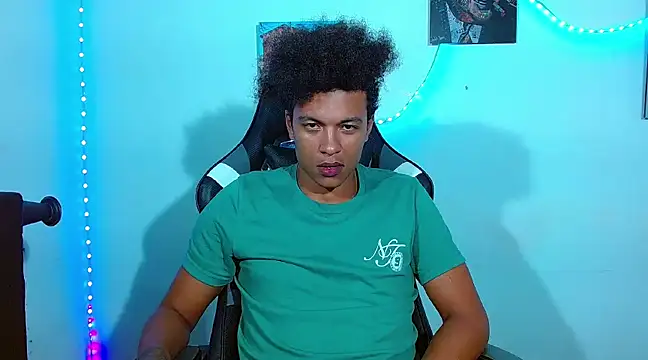 Snapshot of Black_Diamon_ chatting on March 8, 2025, 8:55 am Black Diamon online show from March 8, 2025, 8:55 am