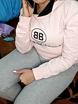 ShadiaStar online show from January 13, 2025, 8:58 pm