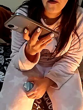 ShadiaStar online show from January 18, 2025, 9:45 am