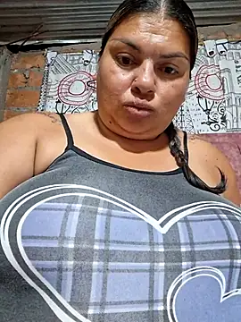 chubby sexy big tits online show from November 1, 2025, 1:18 am