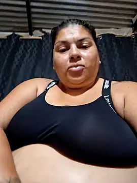 chubby sexy big tits online show from November 16, 2025, 12:16 am