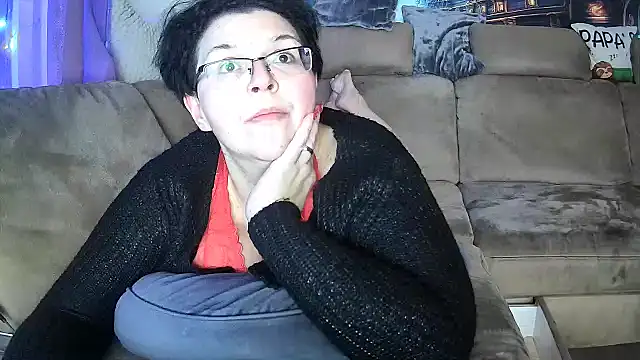 MissSharp online show from December 27, 2024, 9:54 pm