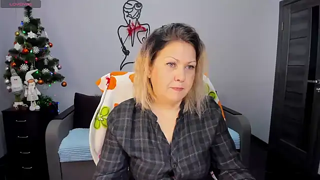 Milana Blake online show from December 23, 2024, 6:44 am