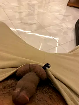 Lahcene online show from November 30, 2025, 11:20 pm