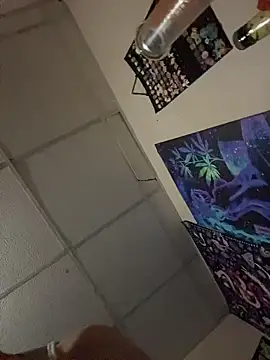 Stonermama666420 online show from June 10, 2026, 4:34 am