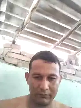 Snapshot of Feli230990 chatting on February 3, 2025, 8:57 pm Feli230990 online show from February 3, 2025, 8:57 pm