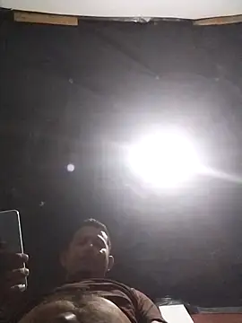 Snapshot of Feli230990 chatting on March 23, 2025, 5:54 am Feli230990 online show from March 23, 2025, 5:54 am