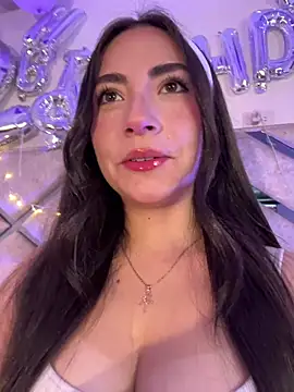 Snapshot of Melody_04 chatting on March 8, 2026, 3:21 am Melody 04 online show from March 8, 2026, 3:21 am