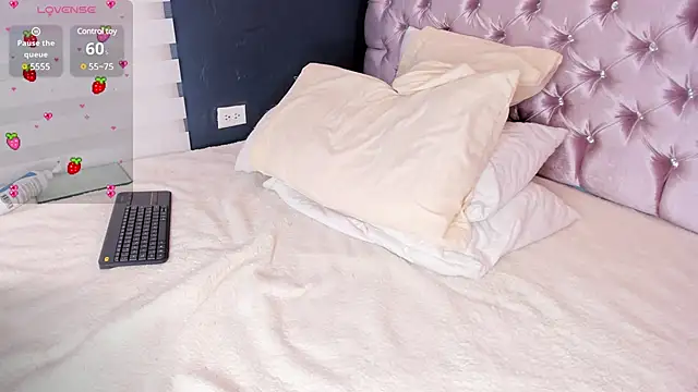 Candyy love1 online show from February 23, 2025, 7:28 pm
