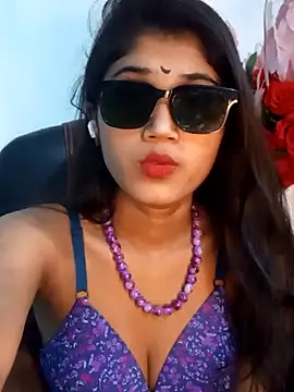 Angel Riye online show from March 12, 2025, 6:44 pm