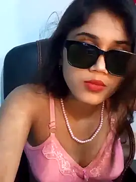 Angel Riye online show from March 17, 2025, 5:27 pm