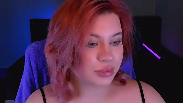 Snapshot of evaharve chatting on October 3, 2025, 6:54 am evaharve online show from October 3, 2025, 6:54 am