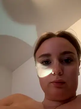 CherryEmmy online show from September 18, 2025, 5:26 pm