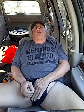 Bus310A online show from November 5, 2025, 5:35 pm