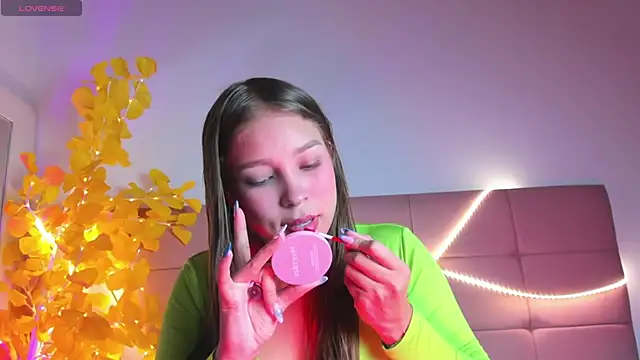 HaleyAmaya online show from May 12, 2026, 12:52 am