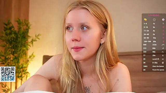 Snapshot of WiloneEsse chatting on October 5, 2025, 3:32 pm WiloneEsse online show from October 5, 2025, 3:32 pm