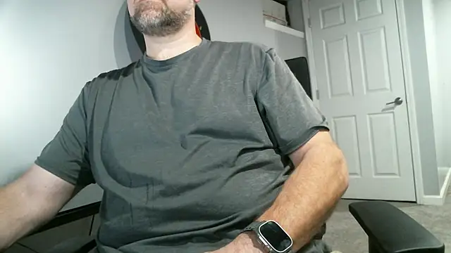 Snapshot of _magictouch_ chatting on December 13, 2024, 7:32 pm  magictouch  online show from December 13, 2024, 7:32 pm