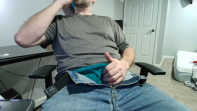 Snapshot of _magictouch_ chatting on December 15, 2024, 3:45 am  magictouch  online show from December 15, 2024, 3:45 am