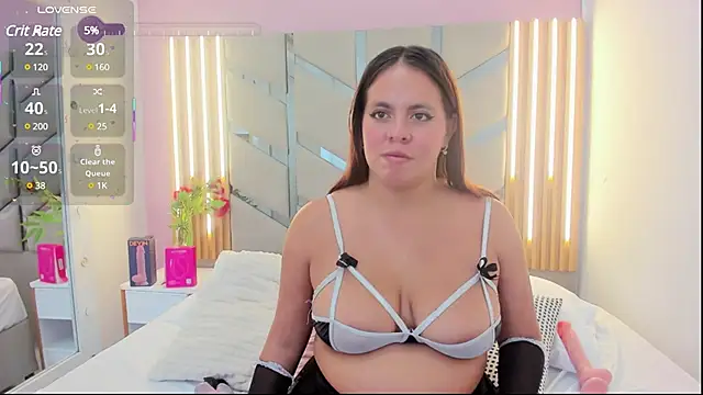 victoriamoon-01 online show from March 23, 2025, 12:58 am