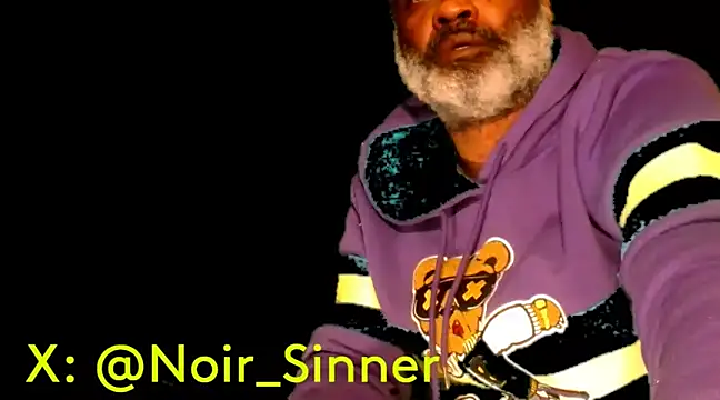 Snapshot of sinnernoir chatting on January 20, 2025, 1:50 am sinnernoir online show from January 20, 2025, 1:50 am