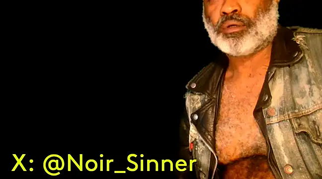 Snapshot of sinnernoir chatting on January 25, 2025, 8:31 pm sinnernoir online show from January 25, 2025, 8:31 pm