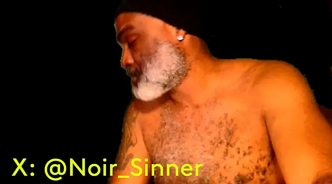 Snapshot of sinnernoir chatting on February 4, 2025, 3:00 am sinnernoir online show from February 4, 2025, 3:00 am
