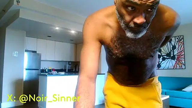 Snapshot of sinnernoir chatting on February 22, 2026, 4:16 pm sinnernoir online show from February 22, 2026, 4:16 pm