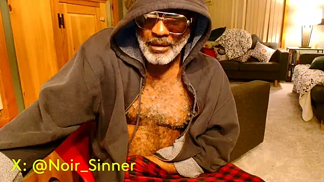 Snapshot of sinnernoir chatting on March 11, 2026, 2:17 am sinnernoir online show from March 11, 2026, 2:17 am