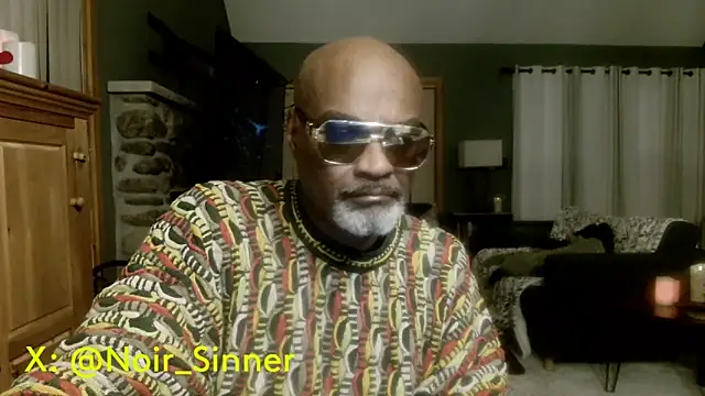 Snapshot of sinnernoir chatting on March 25, 2026, 5:02 am sinnernoir online show from March 25, 2026, 5:02 am
