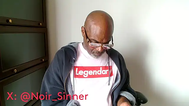 sinnernoir online show from April 19, 2026, 8:11 pm