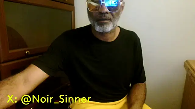 sinnernoir online show from April 26, 2026, 1:47 am