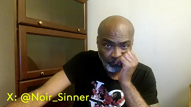 sinnernoir online show from May 5, 2026, 3:36 am